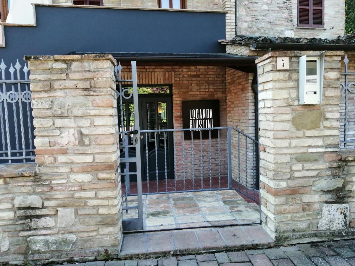 Locanda Giustini Ассизи Экстерьер фото