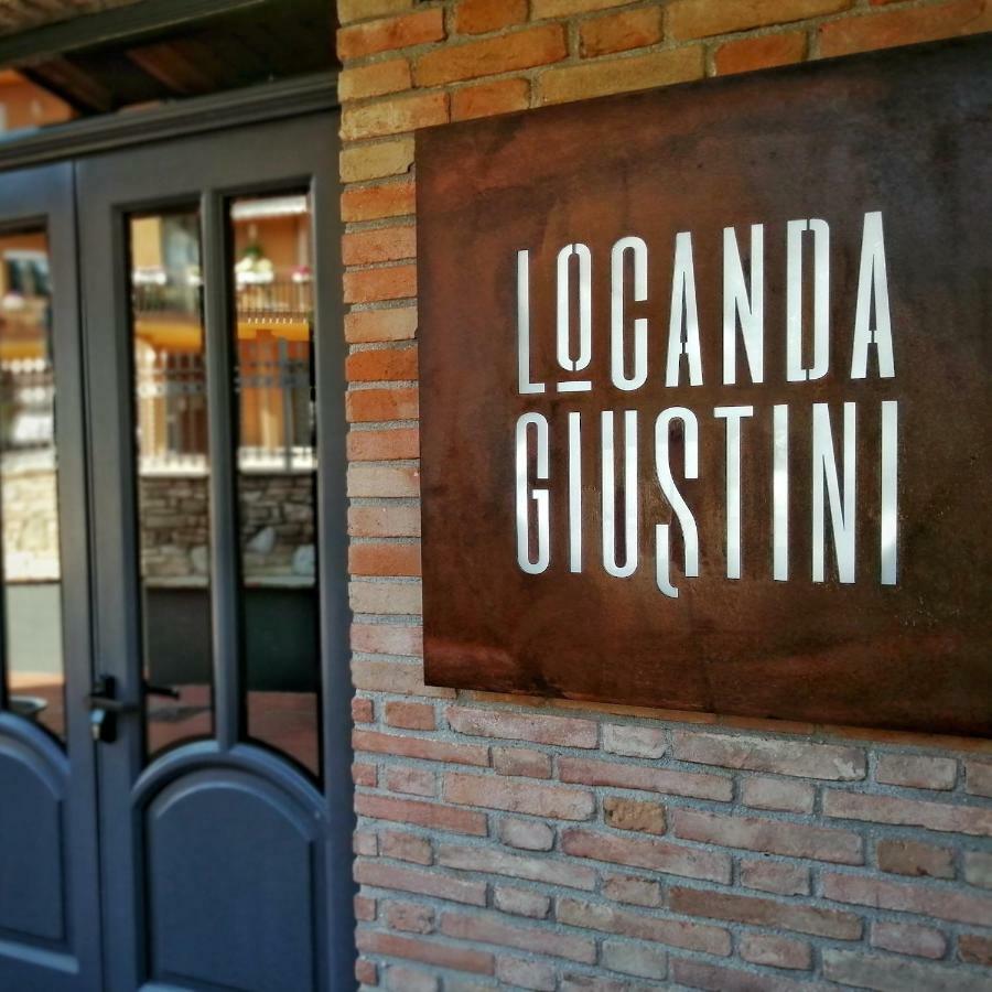 Locanda Giustini Ассизи Экстерьер фото