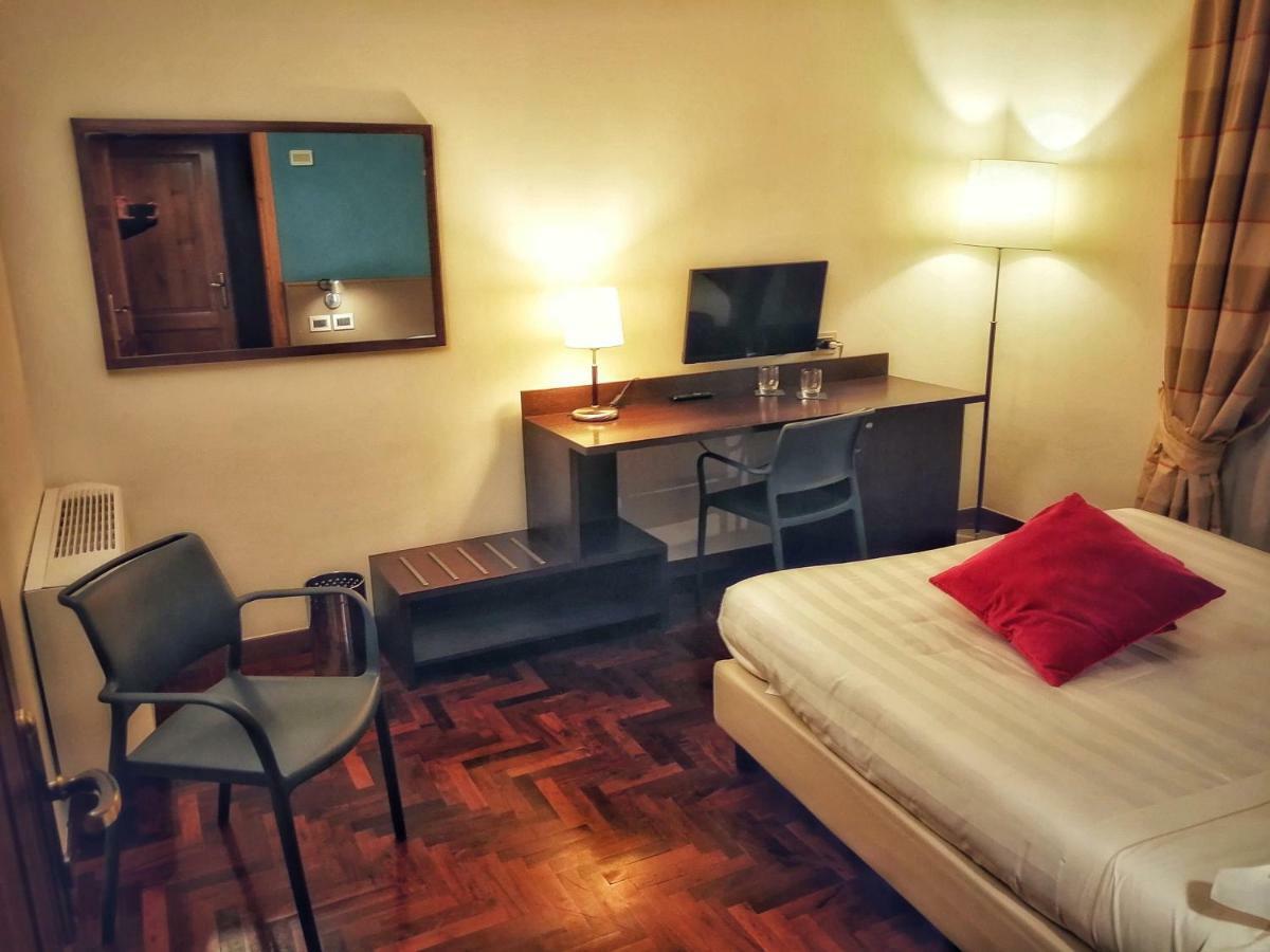 Locanda Giustini Ассизи Экстерьер фото